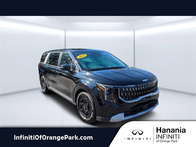 Used 2025 Kia Carnival