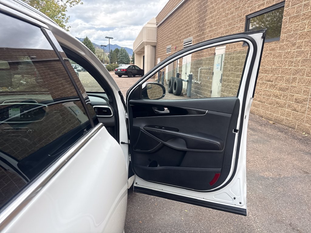 Used 2019 Kia Sorento SX AWD/4WD image 28