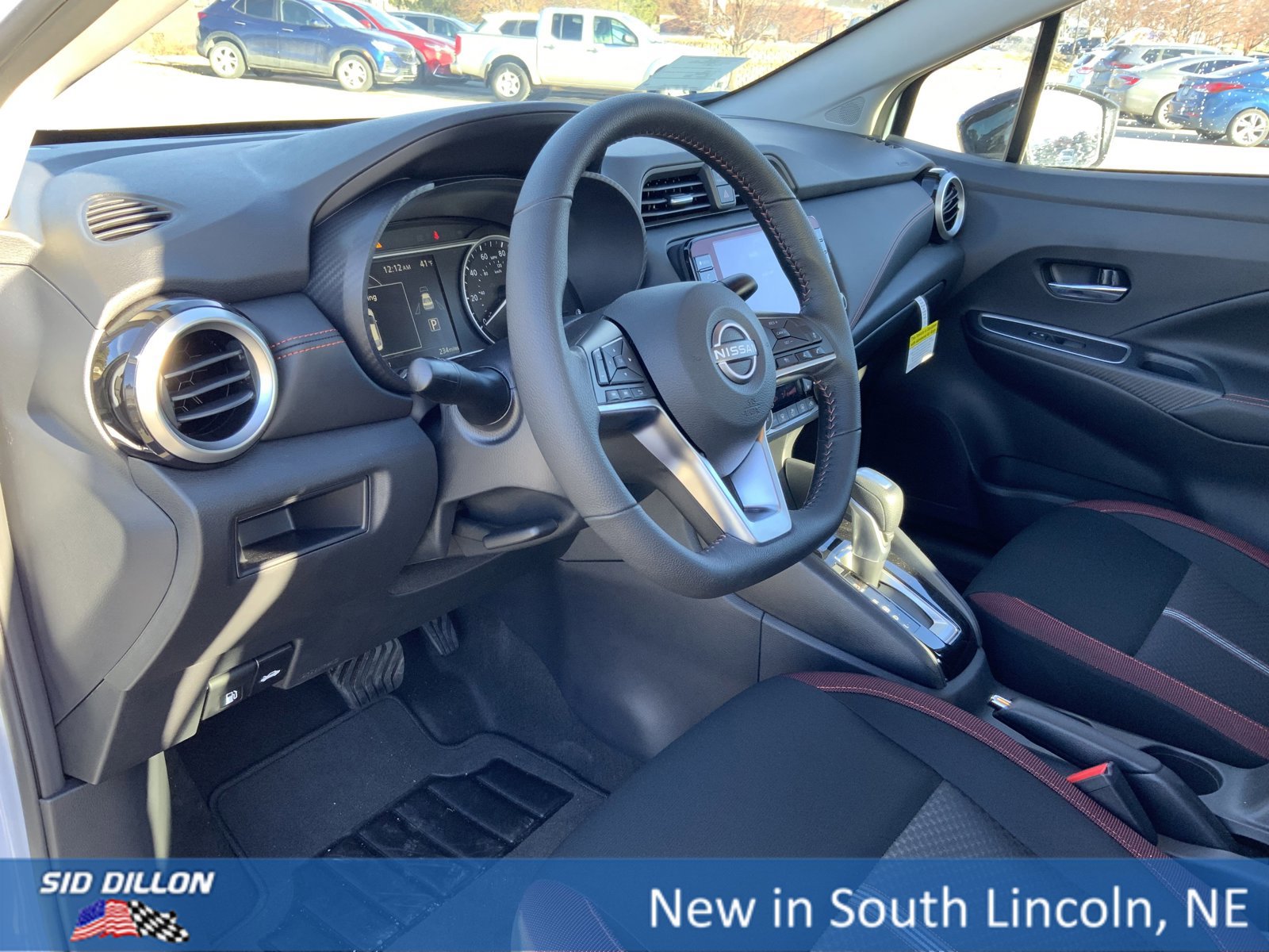 New 2025 Nissan Versa SR w/ Trunk Package image 6