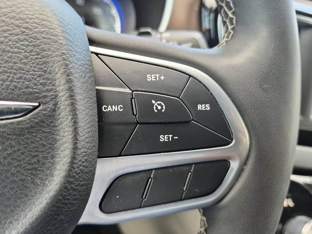 Used 2023 Chrysler Voyager LX FWD image 21