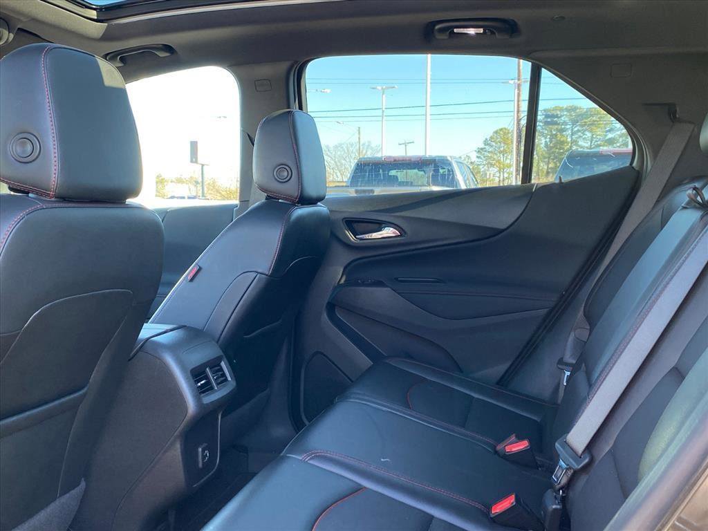 Used 2023 Chevrolet Equinox RS w/ RS Leather Package image 22