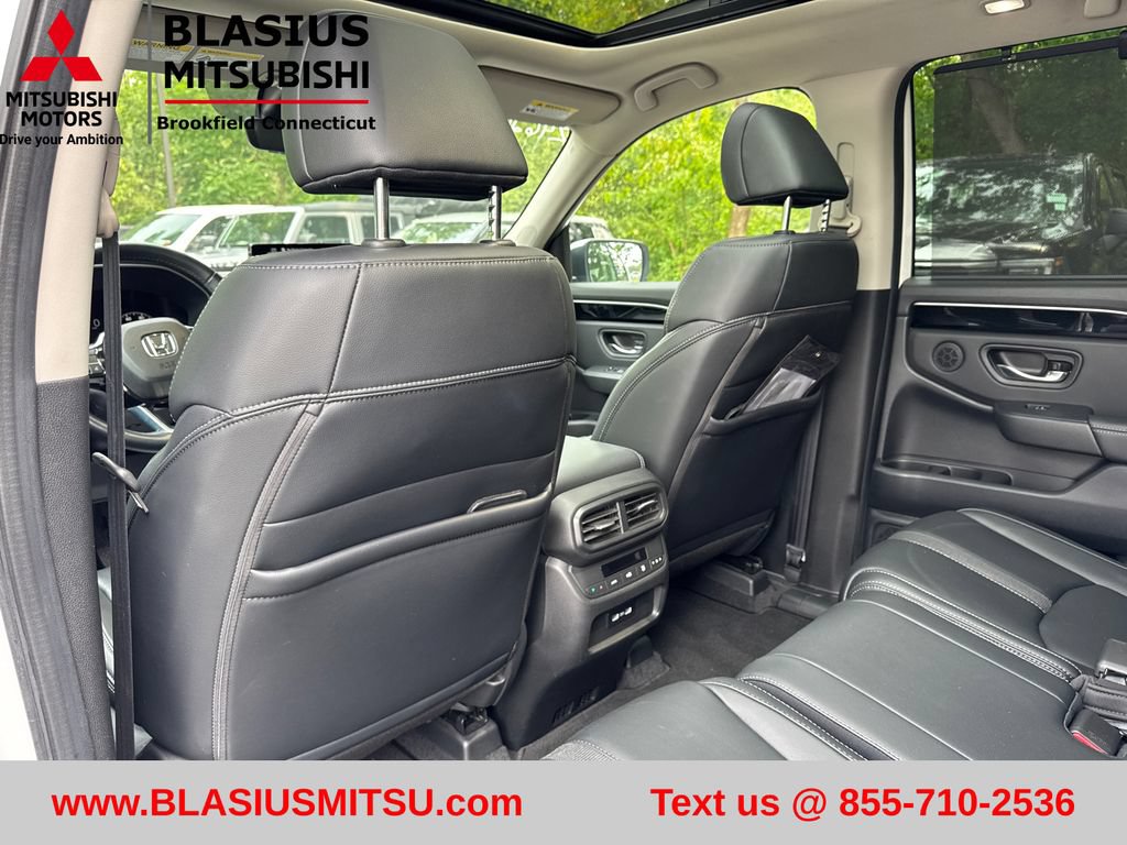 Used 2023 Honda Pilot Touring image 25