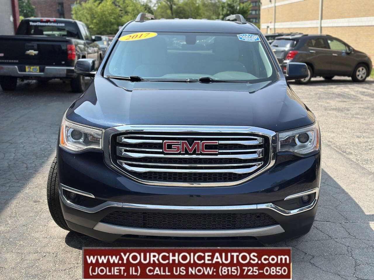 Used 2017 GMC Acadia SLE image 12