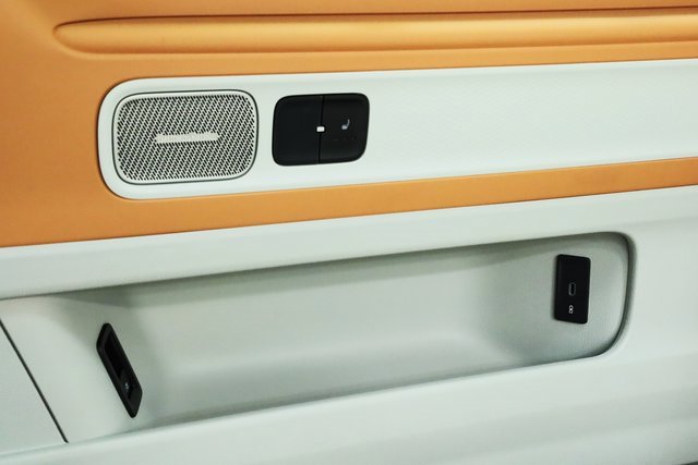 New 2025 Volkswagen ID. Buzz 1st Edition image 33