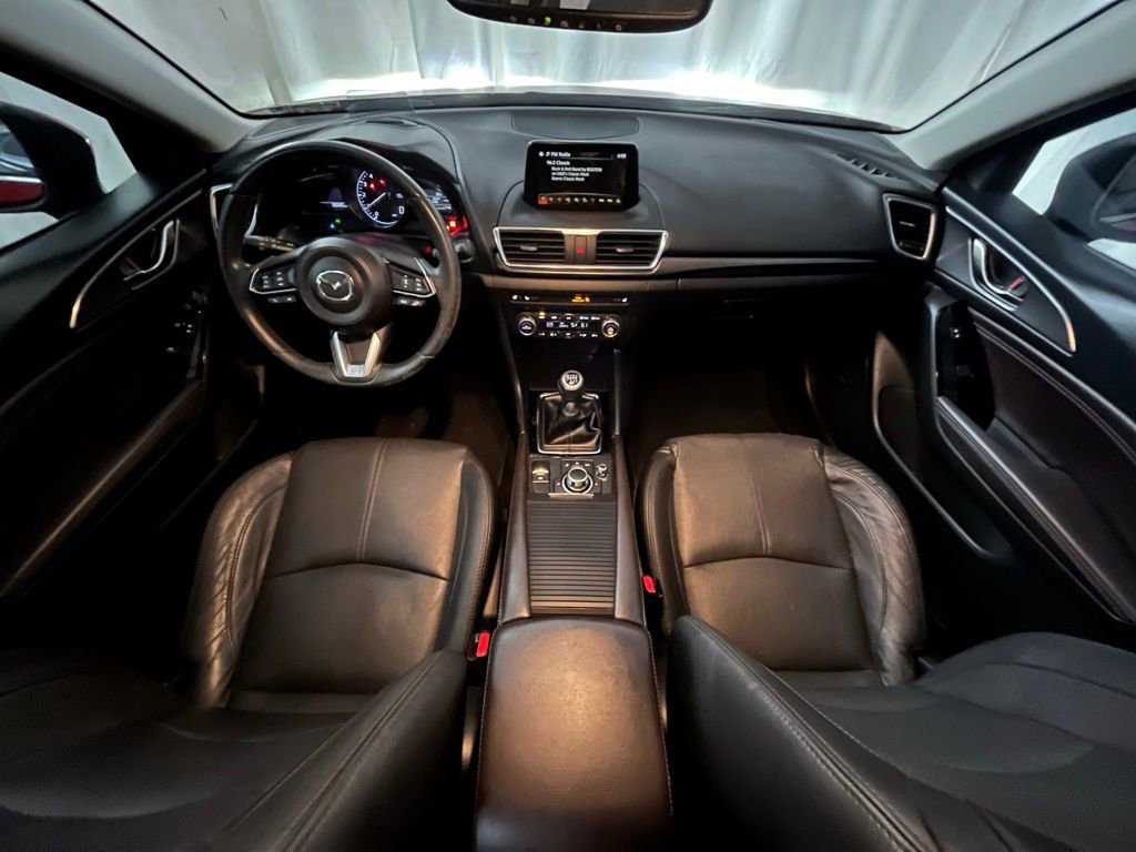 Used 2018 MAZDA MAZDA3 Grand Touring w/ Premium Equipment Package image 12