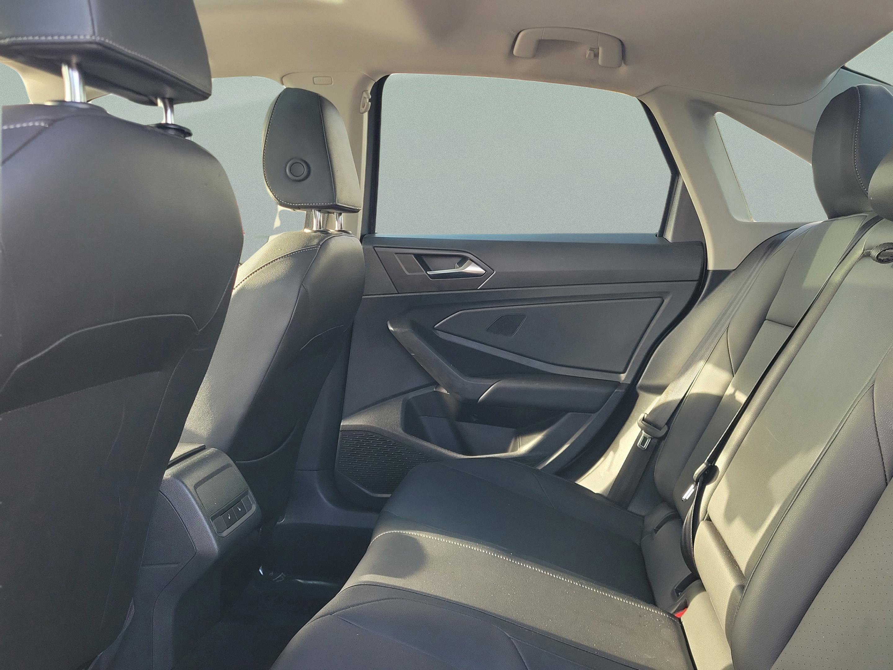 Used 2020 Volkswagen Jetta SEL image 6