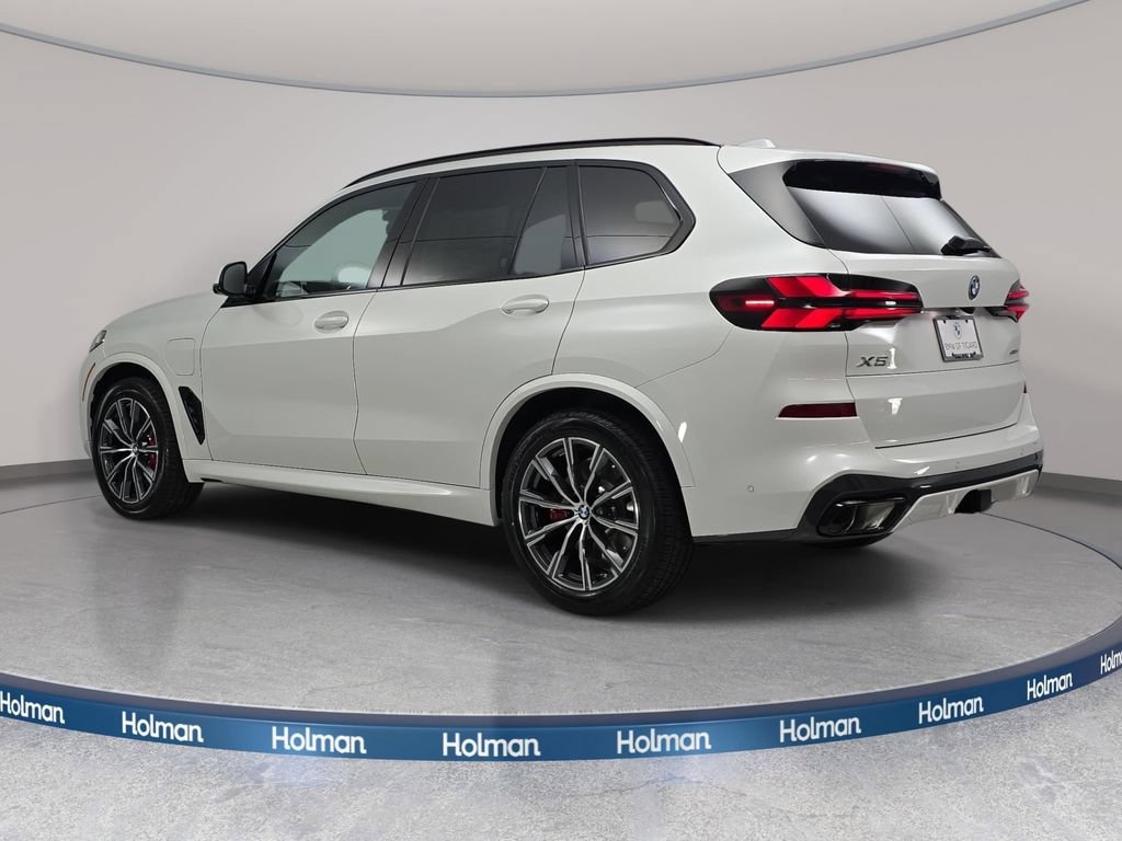New 2026 BMW X5 xDrive50e w/ M Sport Package AWD/4WD image 7