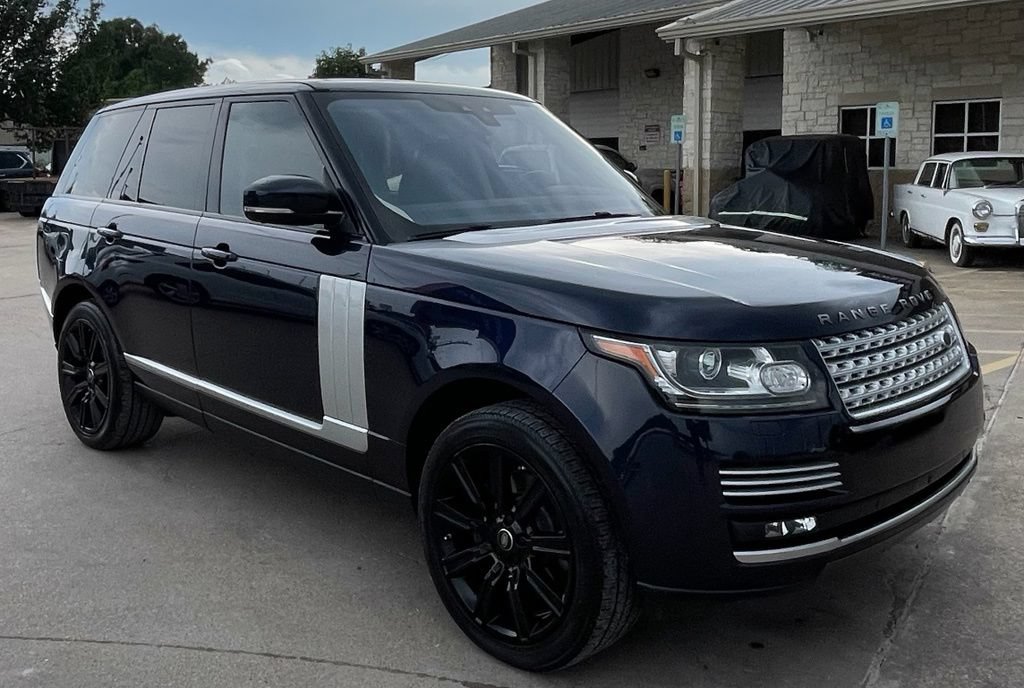 Used 2017 Land Rover Range Rover HSE AWD/4WD image 2