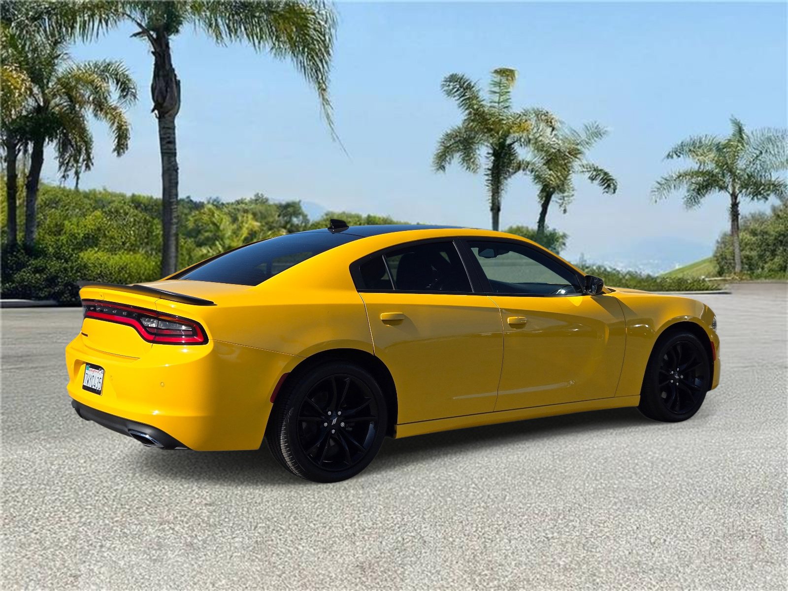 Certified 2017 Dodge Charger SXT w/ Rallye Group RWD image 4