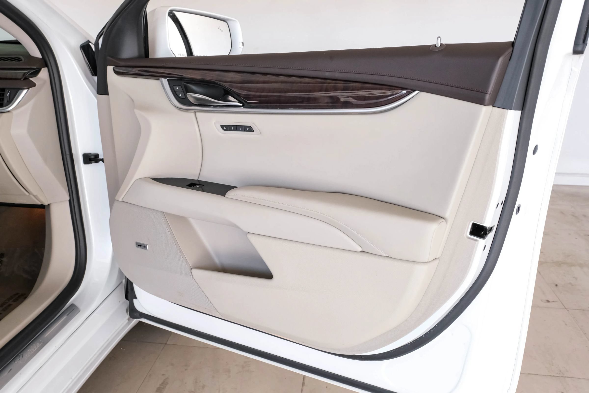 Used 2016 Cadillac XTS Premium FWD image 43