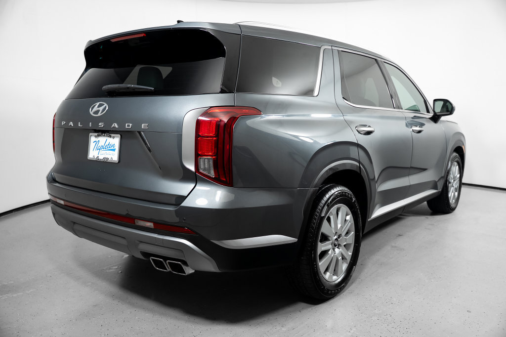Certified 2024 Hyundai Palisade SEL FWD image 9