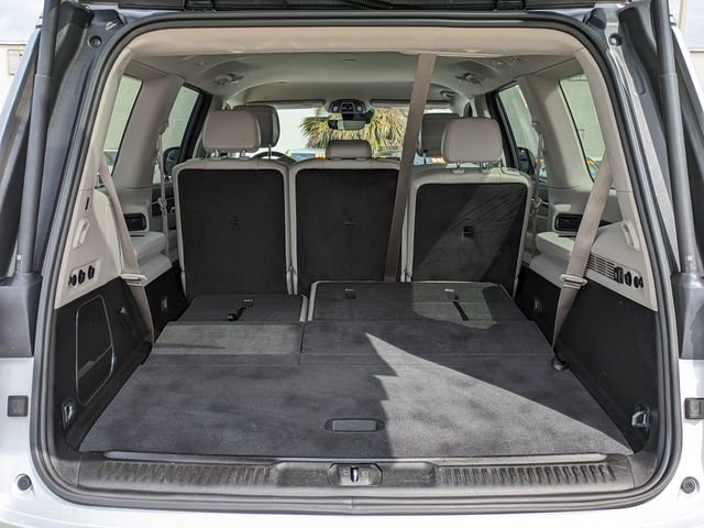 Used 2024 Jeep Wagoneer Series II w/ Flexible Seating Group image 14