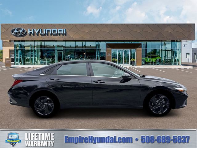 New 2026 Hyundai Elantra SEL Sport Premium FWD image 9
