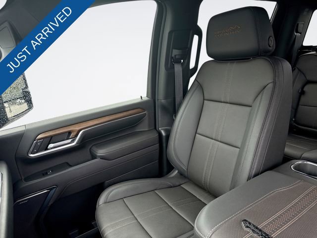 Used 2024 Chevrolet Silverado 2500 High Country w/ High Country Premium Package image 26