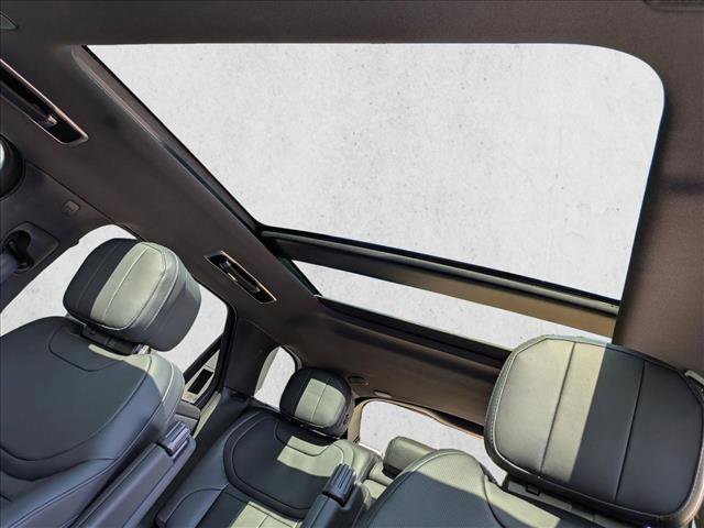 Certified 2025 Land Rover Range Rover Sport Dynamic SE image 13