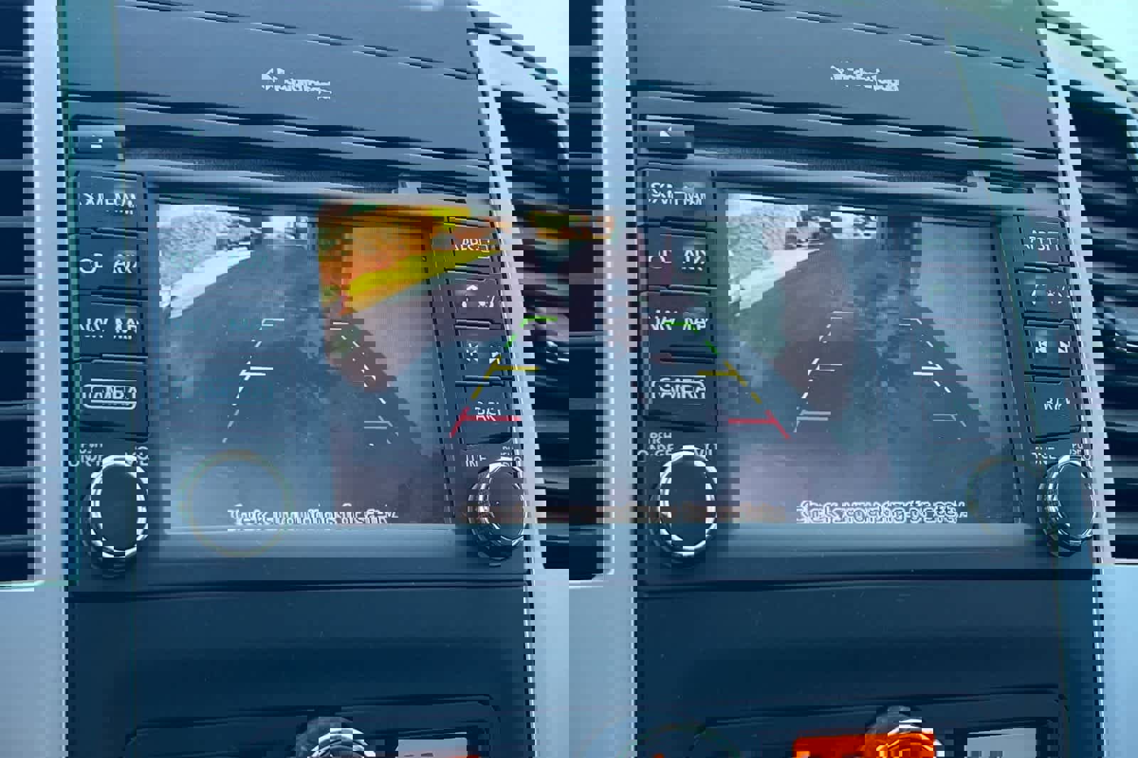 Used 2021 Nissan Frontier PRO-4X w/ Pro-4x Utility Package image 21