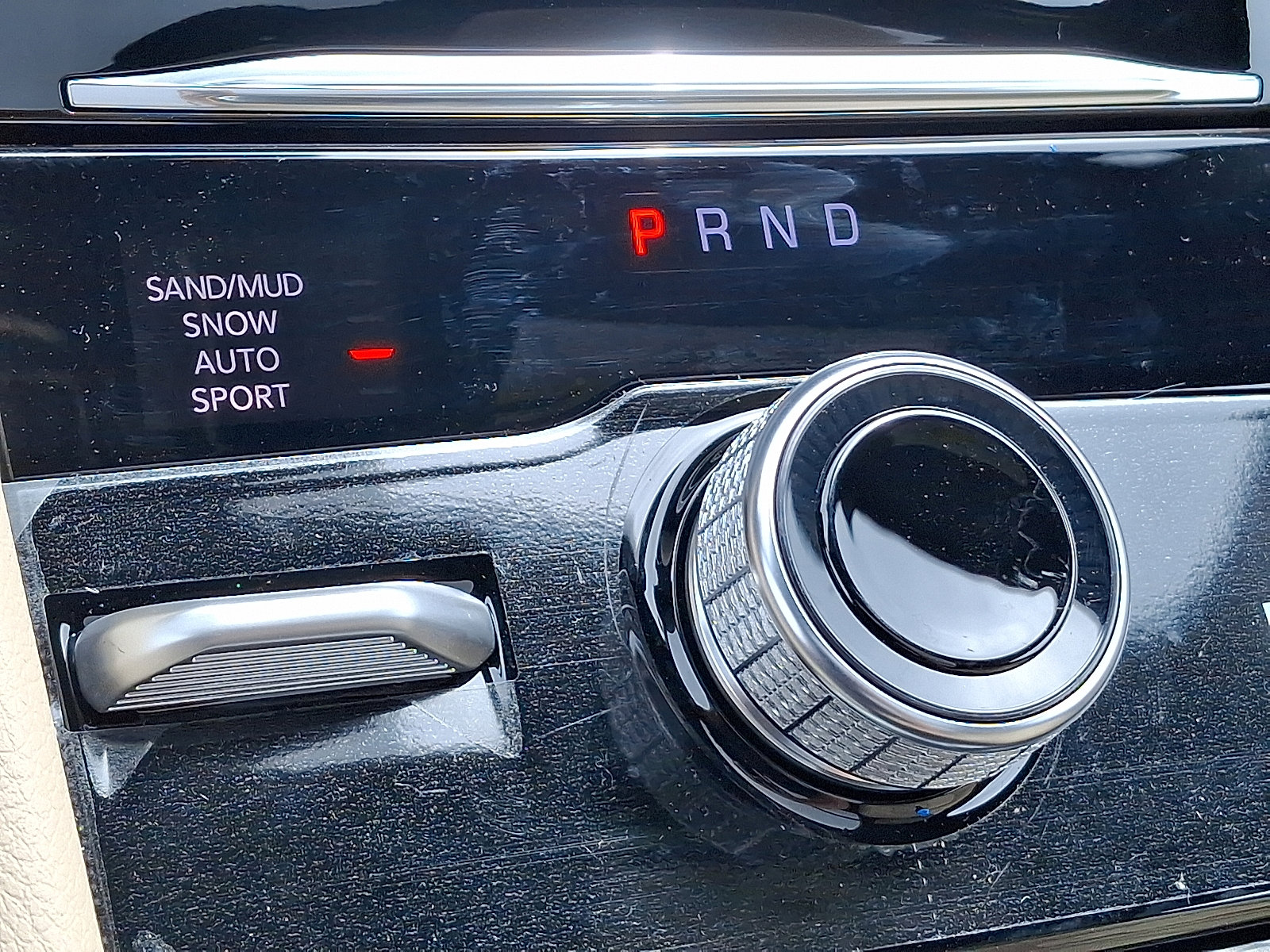 New 2025 Jeep Grand Cherokee Limited w/ Luxury Tech Group II image 13