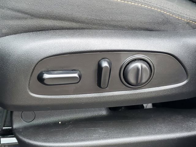 Used 2020 Chevrolet Equinox LT image 11