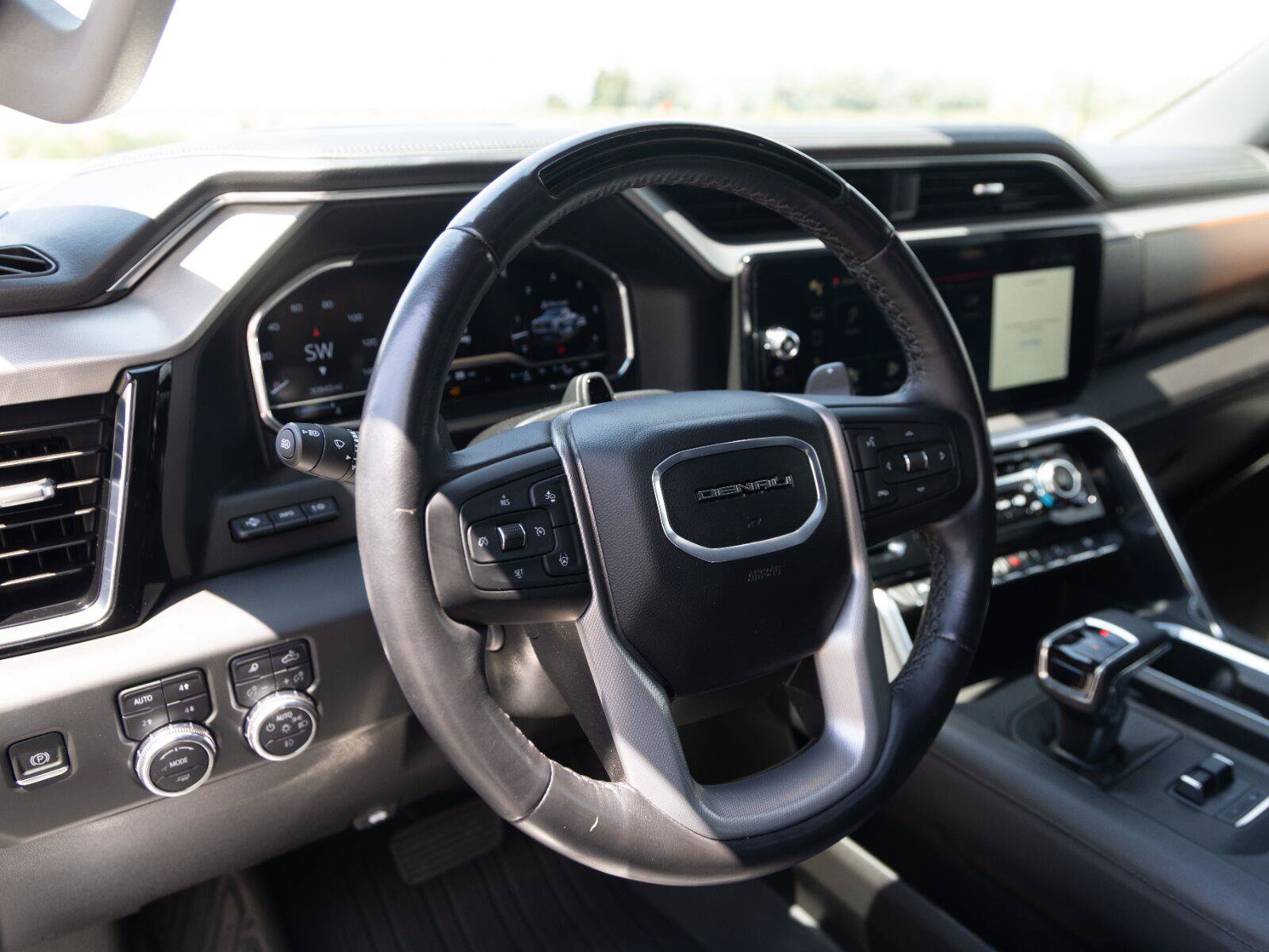 Used 2024 GMC Sierra 1500 Denali AWD/4WD image 16