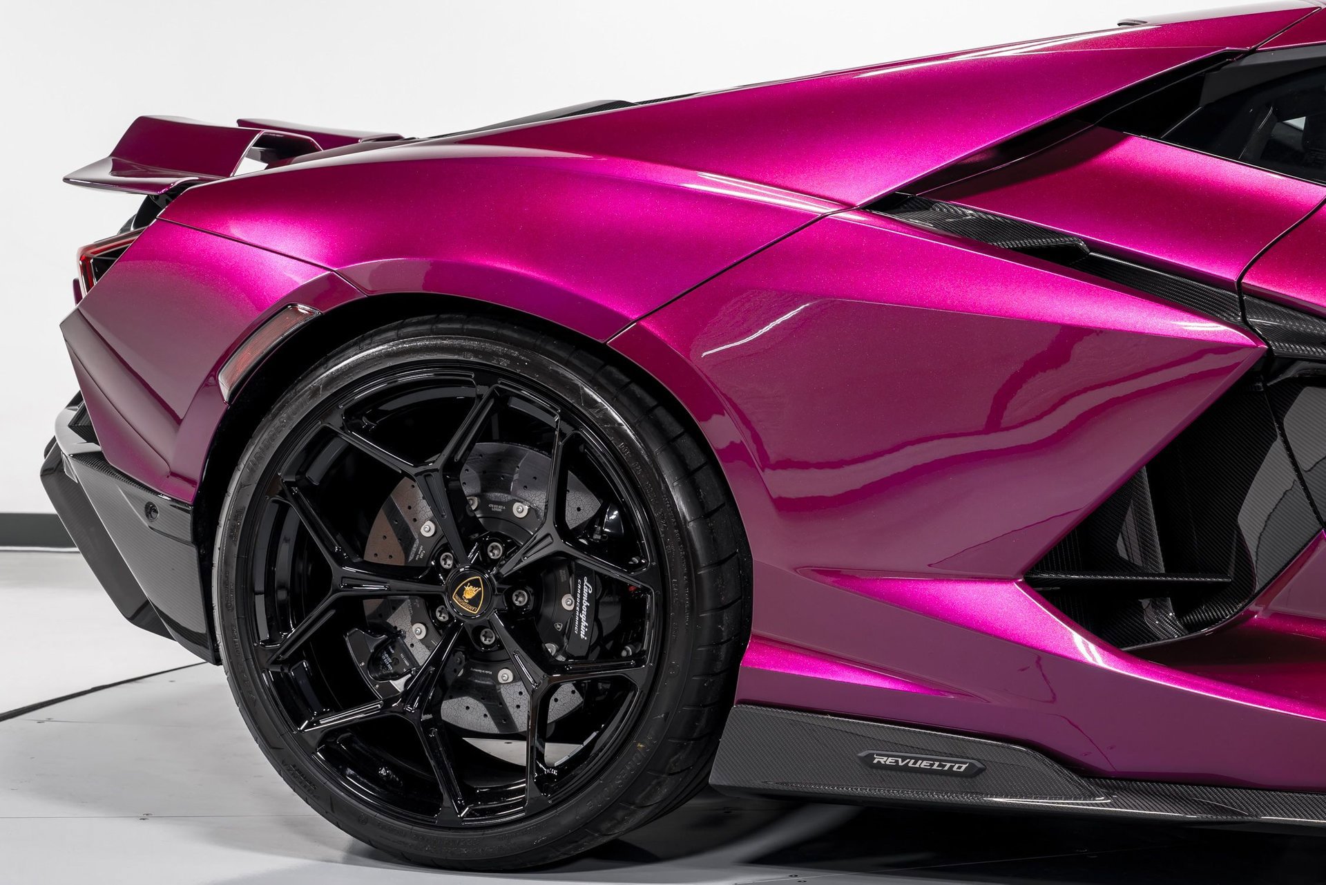 Used 2024 Lamborghini Revuelto image 42