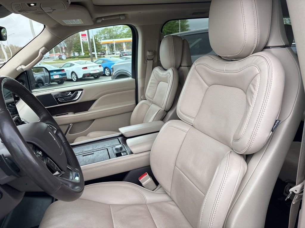 Used 2019 Lincoln Navigator Reserve w/ Cargo Package image 15