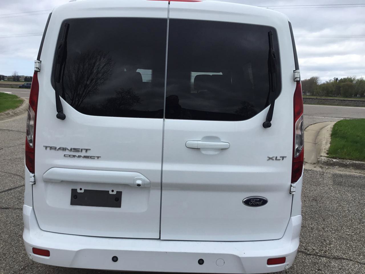 Used 2018 Ford Transit Connect XLT FWD image 8