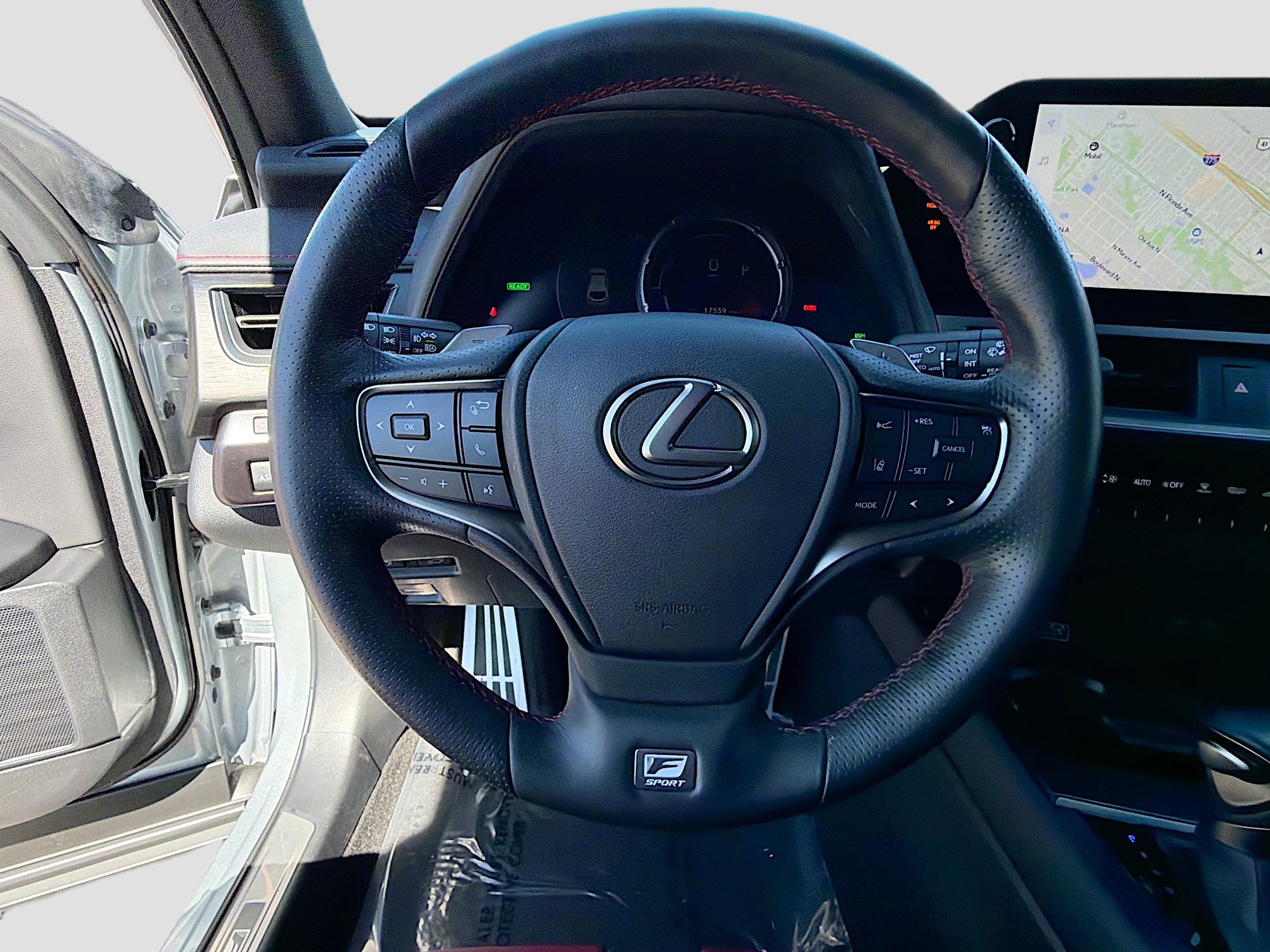 Used 2024 Lexus UX 250h F Sport image 40