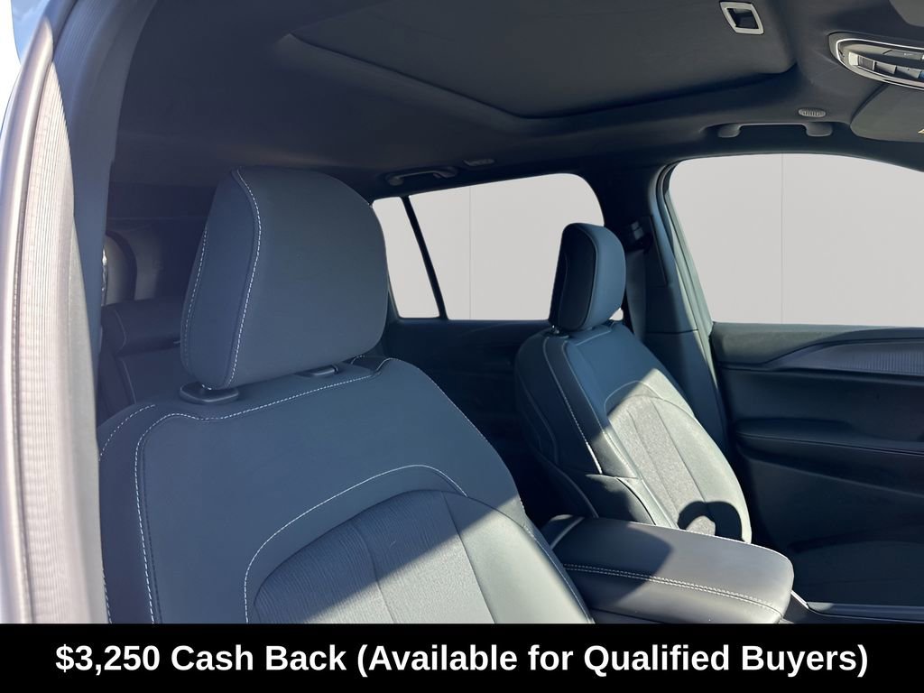 New 2025 Jeep Grand Cherokee Laredo X w/ Luxury Tech Group I RWD image 16
