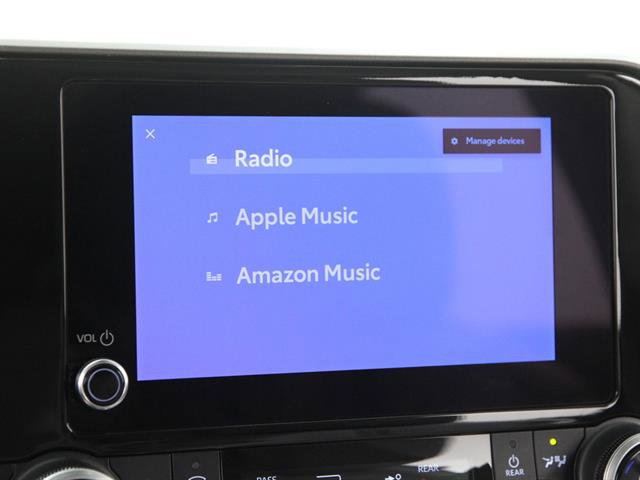 Used 2023 Toyota Highlander XLE image 11