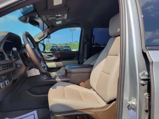 Used 2024 Chevrolet Tahoe Z71 w/ Luxury Package AWD/4WD image 25