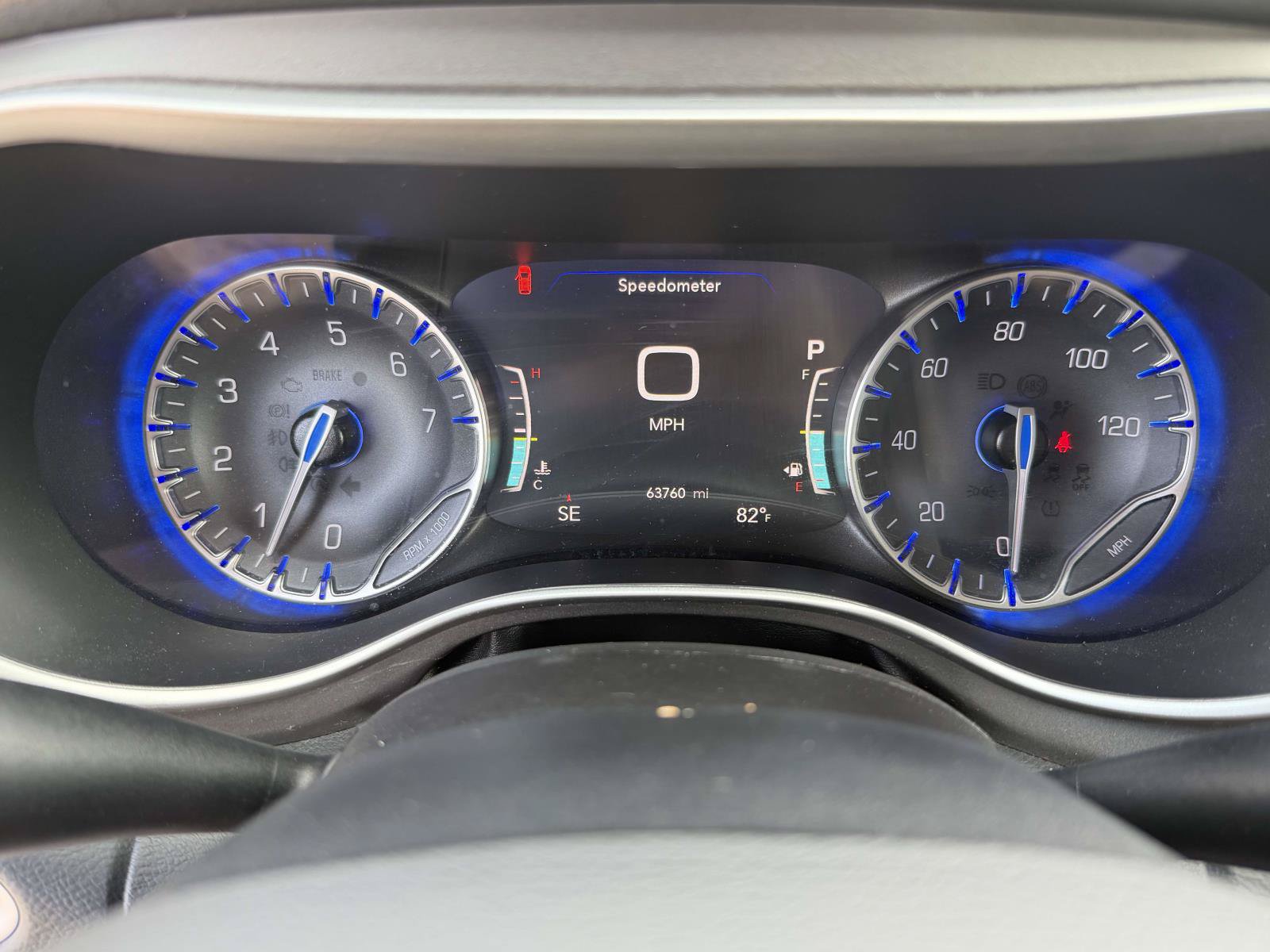 Used 2023 Chrysler Pacifica Touring-L FWD image 21