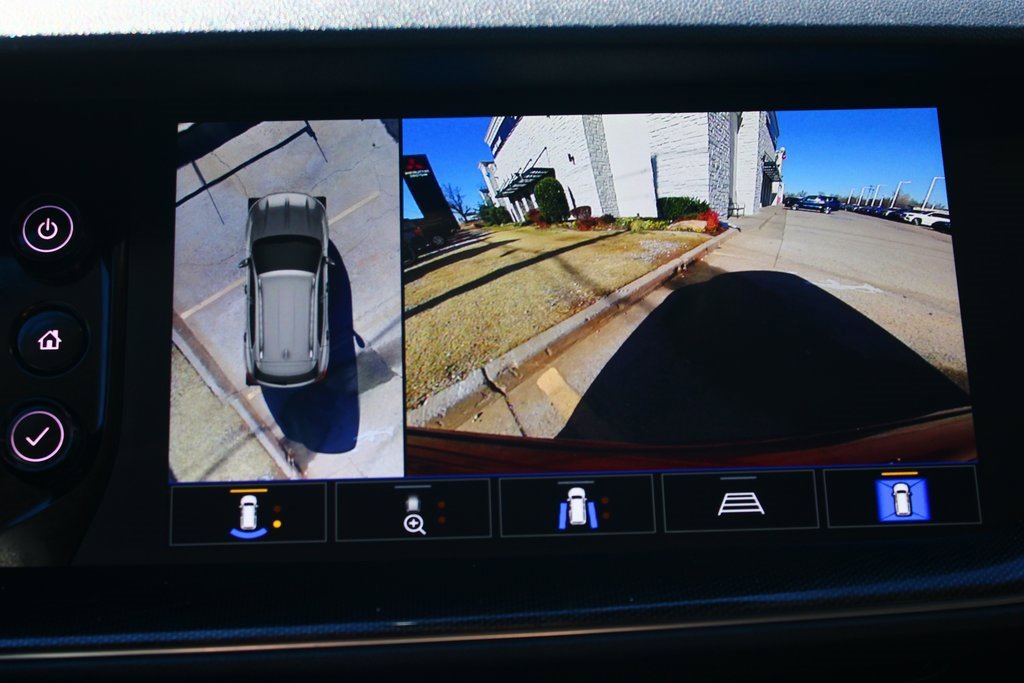 Used 2022 Buick Envision Essence w/ Technology Package I image 17