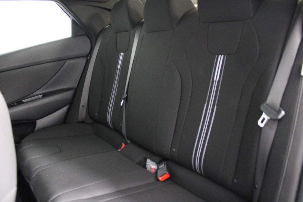 Certified 2026 Hyundai Elantra Sport FWD image 20