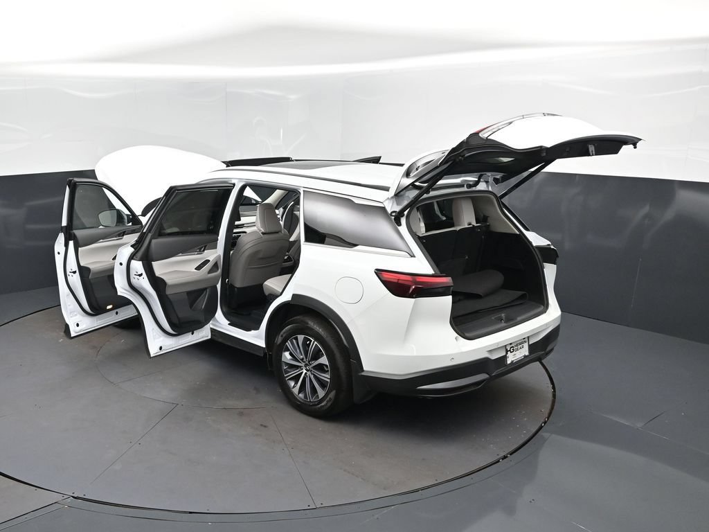 Certified 2026 INFINITI QX60 Pure w/ Cargo Package FWD image 2