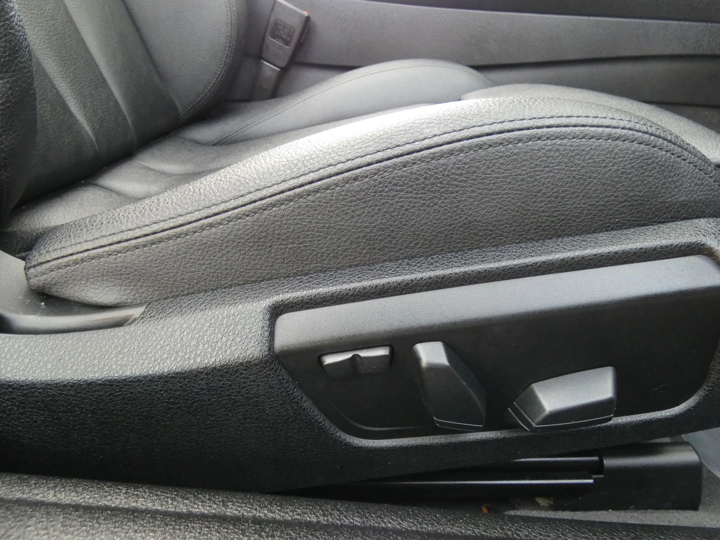 Used 2014 BMW 428i Convertible image 32