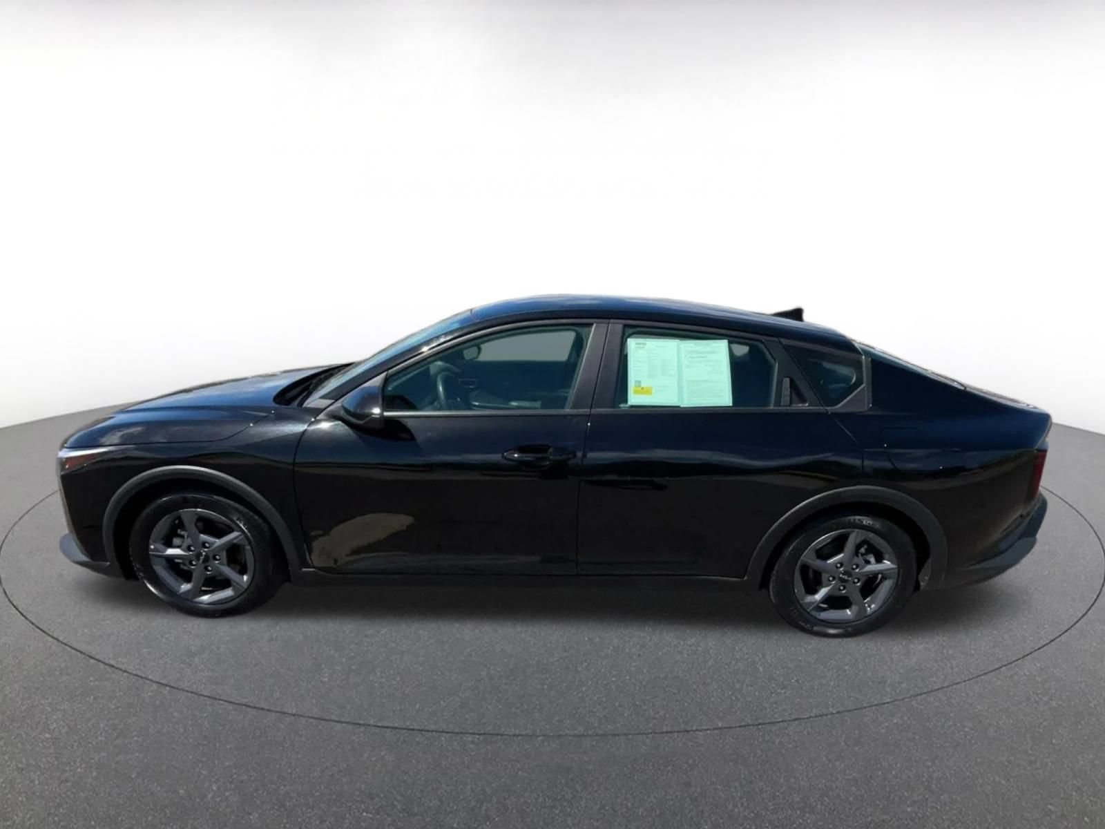 Used 2025 Kia K4 FWD image 8