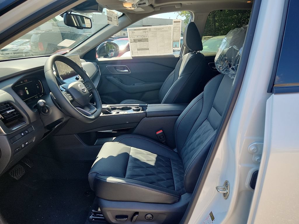 New 2026 Nissan Rogue Platinum w/ Platinum Premium Package AWD/4WD image 6