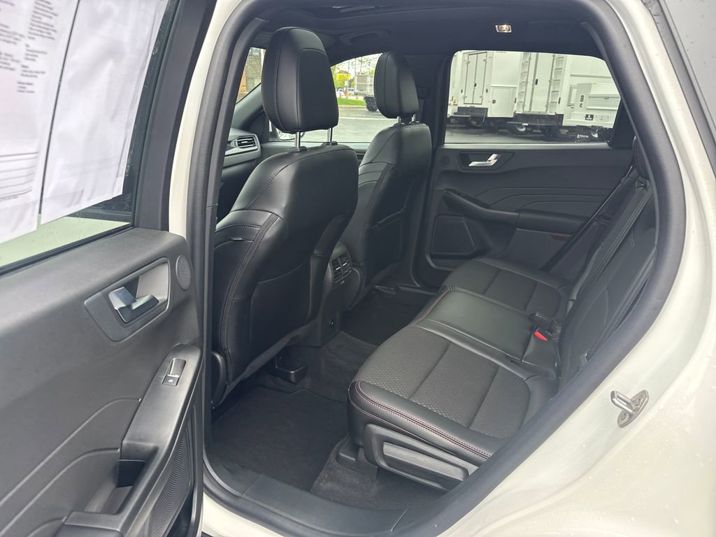 Used 2024 Ford Escape ST-Line Select w/ Tech Pack #2 AWD/4WD image 16