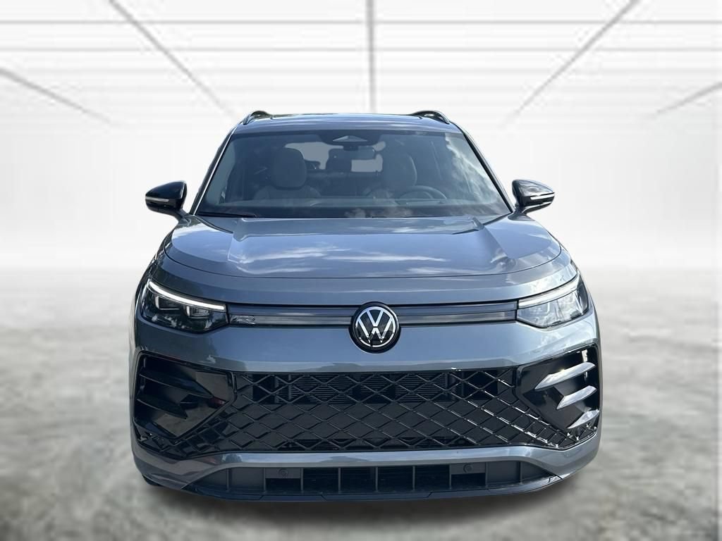 New 2026 Volkswagen Tiguan SE R-Line FWD image 7