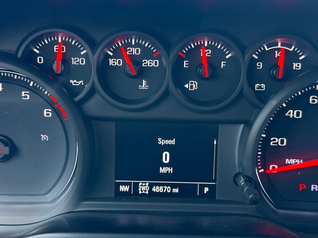 Used 2020 Chevrolet Silverado 1500 Custom w/ Custom Value Package image 10