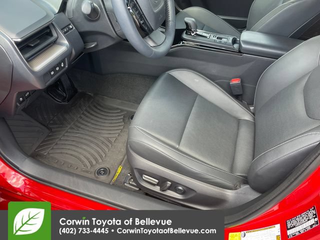 Used 2025 Toyota Prius Limited FWD image 9
