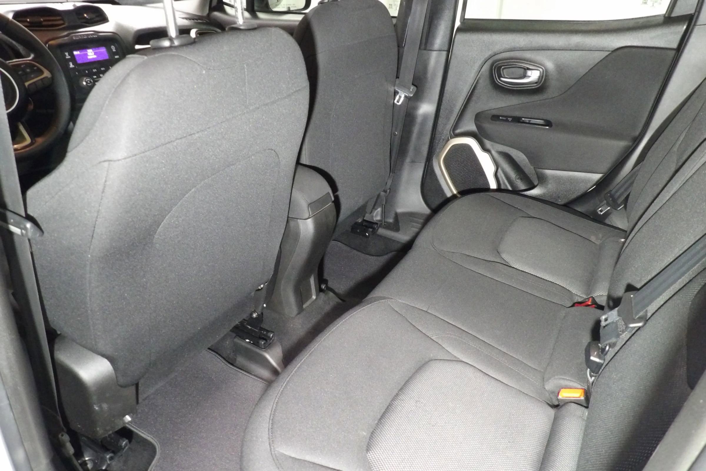Used 2017 Jeep Renegade Sport w/ Power & Air Group FWD image 10