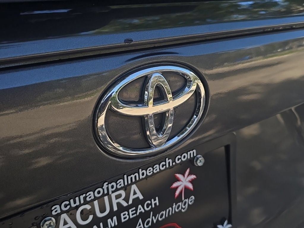 Used 2020 Toyota RAV4 XLE FWD image 13