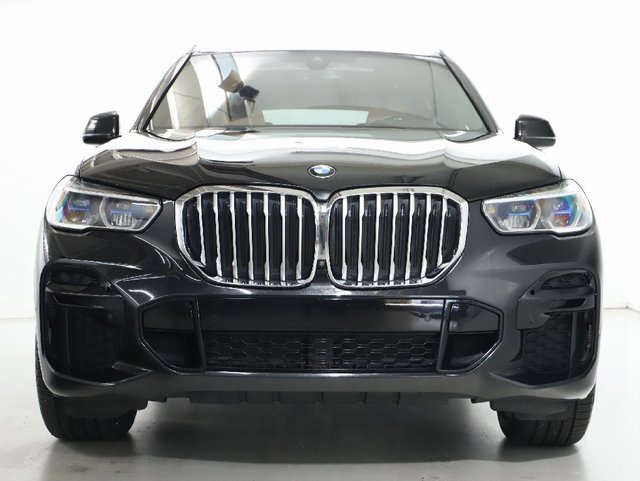 Used 2022 BMW X5 xDrive40i w/ M Sport Package AWD/4WD image 6