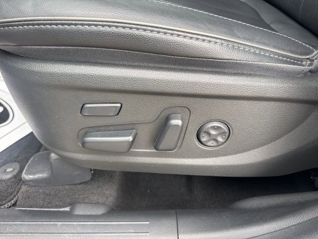 Used 2023 Hyundai Santa Fe Limited AWD/4WD image 24