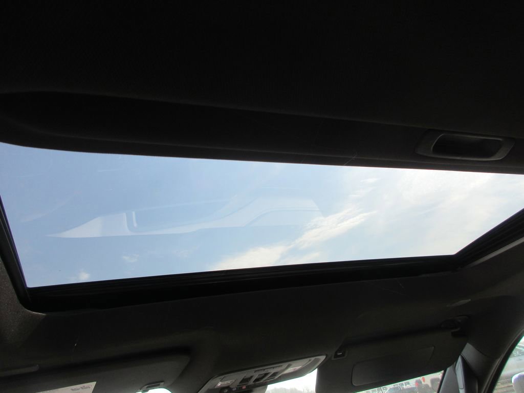 New 2026 GMC Sierra 1500 SLT w/ SLT Premium Plus Package image 16