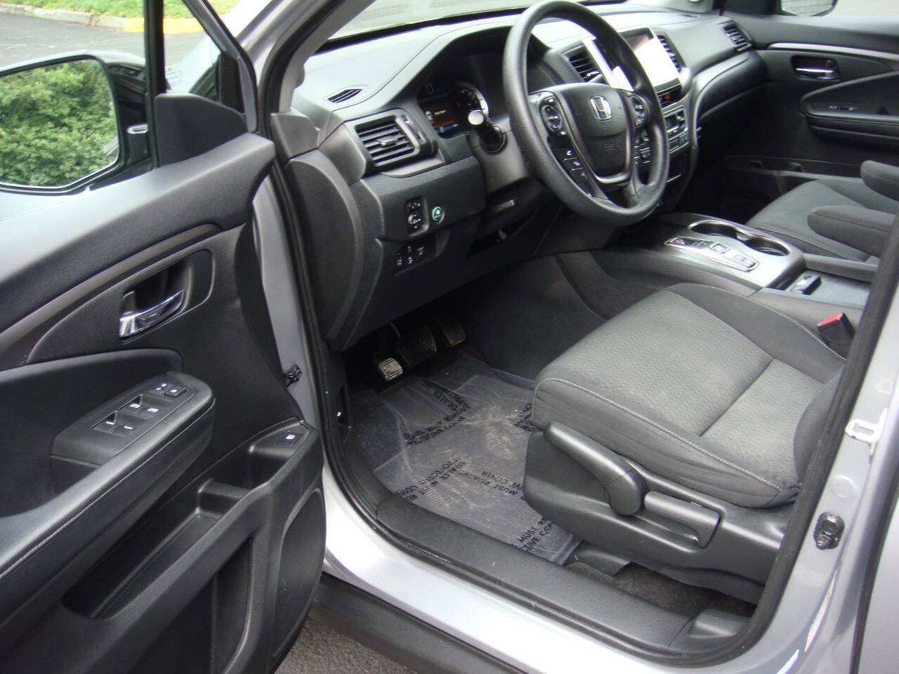 Used 2020 Honda Ridgeline Sport image 11