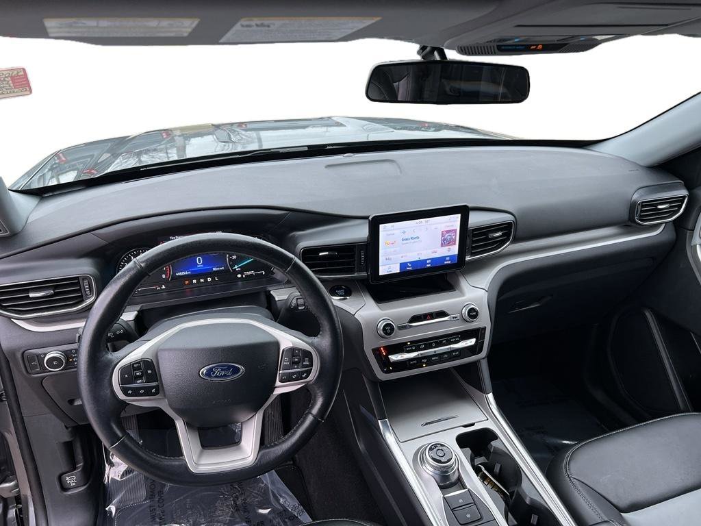 Used 2023 Ford Explorer XLT w/ Equipment Group 202A image 11