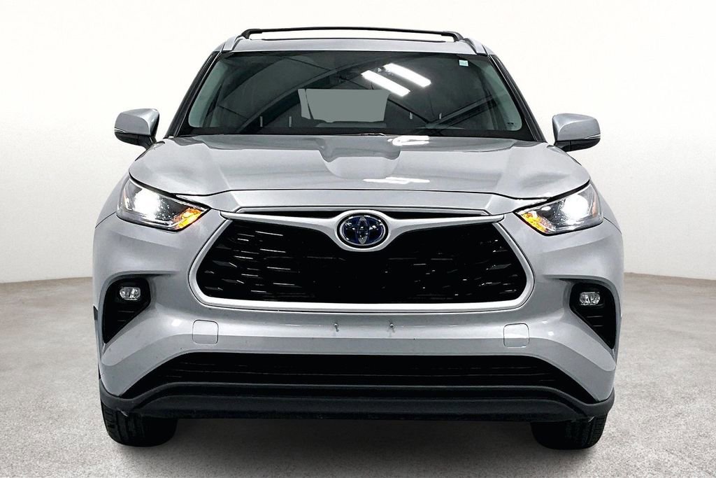 Used 2024 Toyota Highlander XLE image 5
