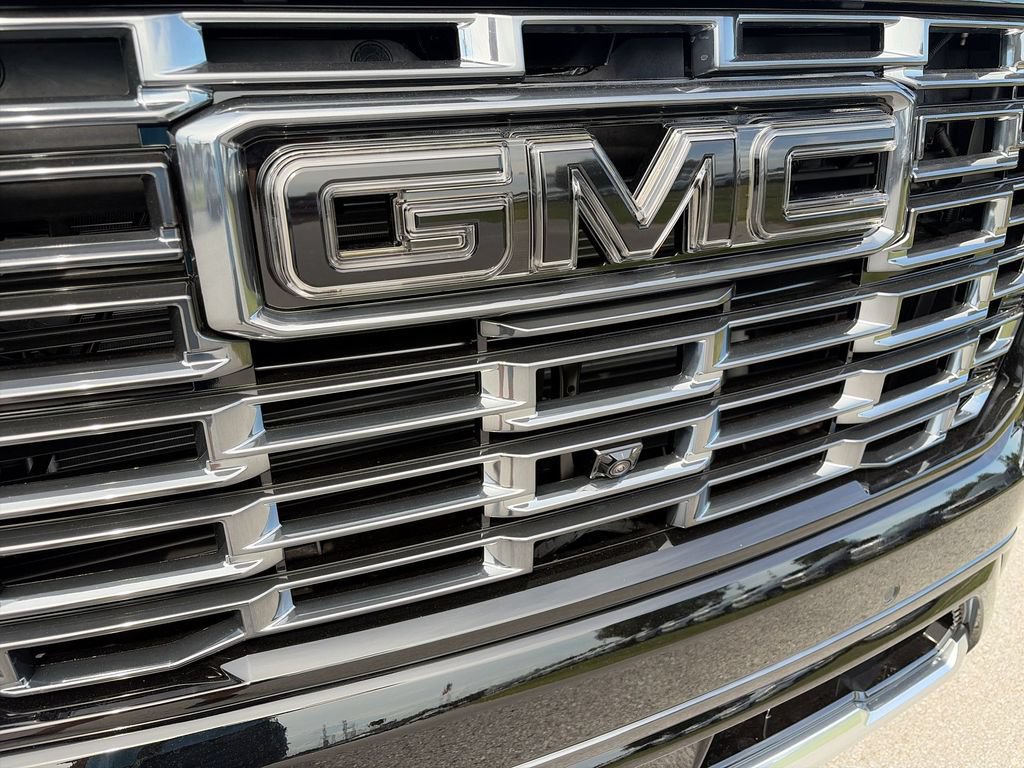 New 2026 GMC Yukon XL Denali Ultimate AWD/4WD image 36